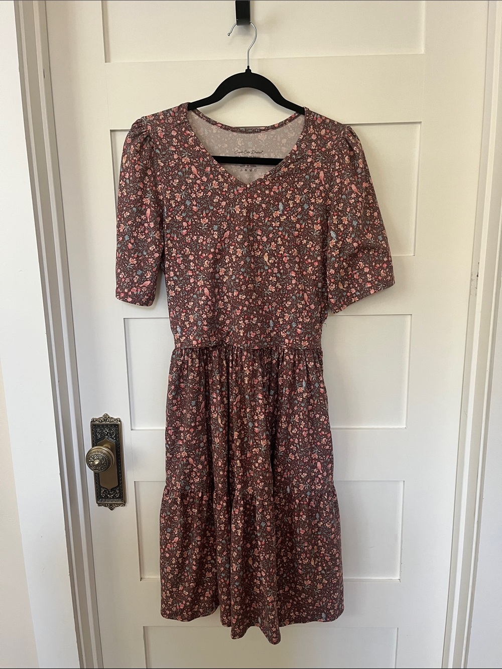 Floral V-Neck Midi Dress in Mauve Pink Super Cute Dresses SCD - Good condition